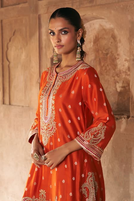 Sheetal Batra Orange Chanderi , Satin, Organza Farhana Banarasi Tilla And Kurta Set Online at Aza Fashions Sheetal Batra_Orange Chanderi , Satin, Organza Farhana Banarasi Tilla And Kurta Set _Online_at_Aza_Fashions