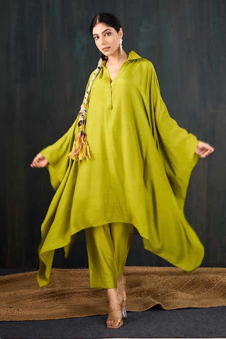 Tuli Green Silk, Cotton Collared, V-neck Basanti Dola Kaftan Kurta And Pant Set 
