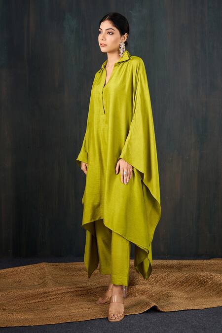Tuli_Green Silk, Cotton Collared, V-neck Basanti Dola Kaftan Kurta And Pant Set _at_Aza_Fashions