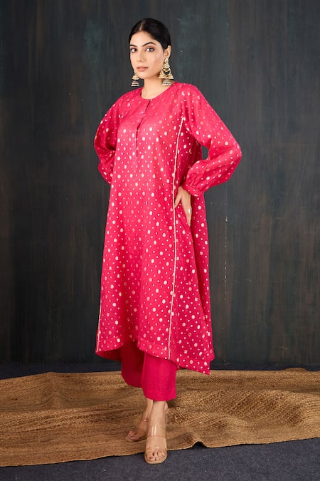 Shop_Tuli_Fuchsia Chanderi, Cotton, Silk Surkhi Anar Floral Jacquard Kurta And Pant Set _Online_at_Aza_Fashions