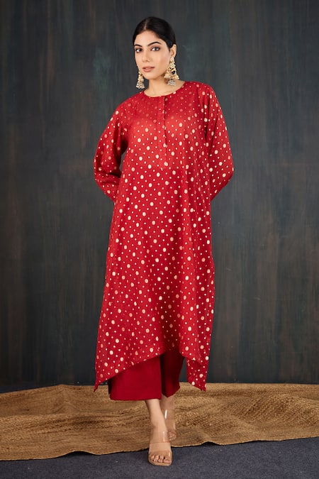 Tuli_Red Chanderi, Cotton, Silk Zari, Karva Jacquard Woven Kurta And Pant Set _Online_at_Aza_Fashions