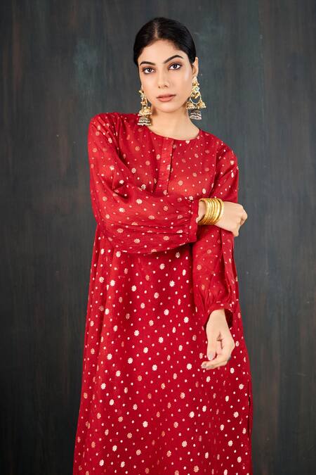 Buy_Tuli_Red Chanderi, Cotton, Silk Zari, Karva Jacquard Woven Kurta And Pant Set _Online_at_Aza_Fashions