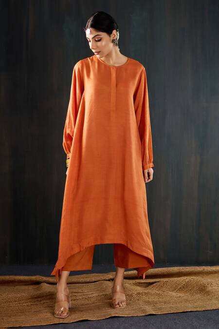 Buy_Tuli_Rust Silk, Cotton Round Neck Kesar Dola Anar Silhouette Kurta And Pant Set 