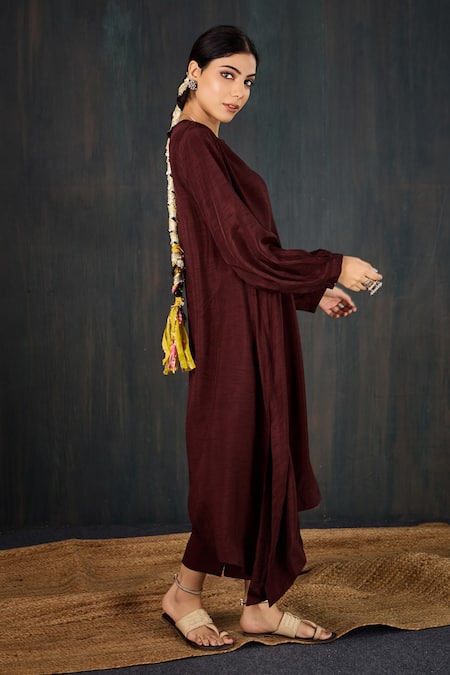 Buy_Tuli_Maroon Silk, Cotton Zari Round Neck Sukoon Three-kali Kurta And Straight Pant Set _Online_at_Aza_Fashions