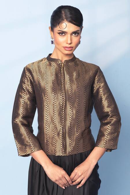 Vishwa By Pinki Sinha_Black Silk Zari Mandarin Collar Brocade Woven Jacket And Draped Skirt Set _Online_at_Aza_Fashions