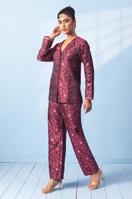 Vishwa By Pinki Sinha Purple Brocade, Silk Tanchoi Woven Banarsi Coat And Pant Set 