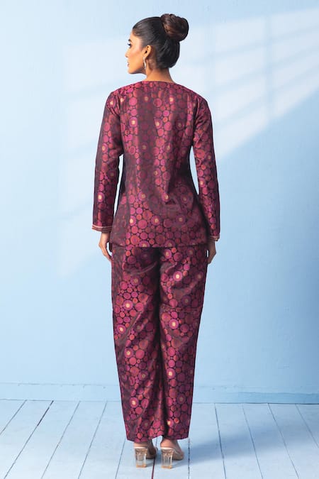 Vishwa By Pinki Sinha Tanchoi Woven Banarsi Silk Coat & Pant Set 