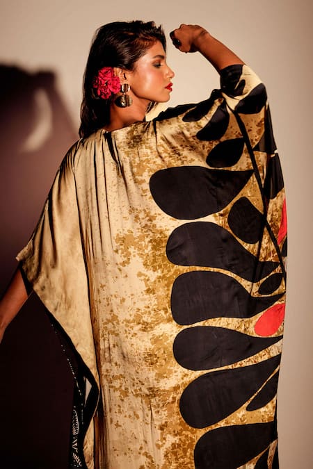 ISADAA BY ROTNA DUTT Digital Printed Kaftan With Satin Border 