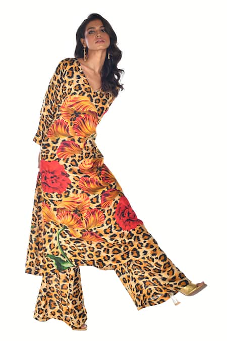 ISADAA BY ROTNA DUTT_Multi Color Satin, Georgette V-neck Digital Print Kurta And Palazzo Set _Online_at_Aza_Fashions