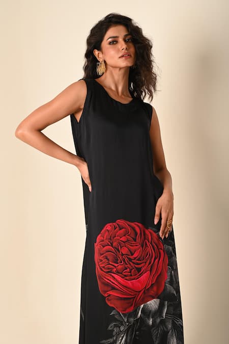 Buy_ISADAA BY ROTNA DUTT_Black Satin, Georgette Round Neck Digital Print Rose Motif Dress _Online_at_Aza_Fashions