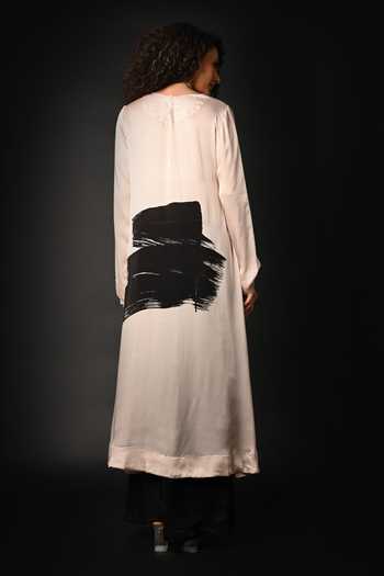 Shop ISADAA BY ROTNA DUTT Off White Satin, Georgette Round Neck Digital Printed Kurta And Pant Set at Aza Fashions Shop_ISADAA BY ROTNA DUTT_Off White Satin, Georgette Round Neck Digital Printed Kurta And Pant Set _at_Aza_Fashions