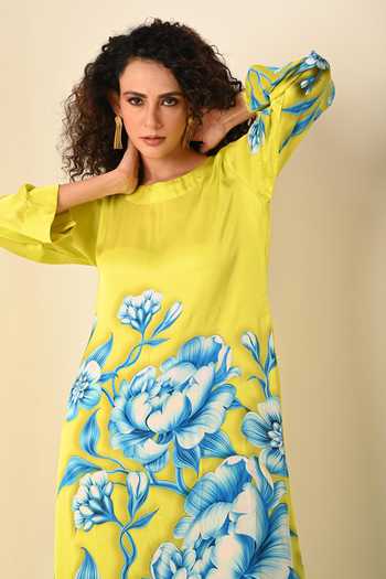 Buy ISADAA BY ROTNA DUTT Green Satin, Georgette Round Neck Digital Printed Floral Kurta And Pant Set Online at Aza Fashions Buy_ISADAA BY ROTNA DUTT_Green Satin, Georgette Round Neck Digital Printed Floral Kurta And Pant Set _Online_at_Aza_Fashions