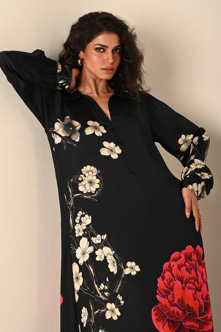 Buy ISADAA BY ROTNA DUTT Black Satin, Georgette Collared, V-neck Digital Printed Kurta And Palazzo Set Online at Aza Fashions Buy_ISADAA BY ROTNA DUTT_Black Satin, Georgette Collared, V-neck Digital Printed Kurta And Palazzo Set _Online_at_Aza_Fashions