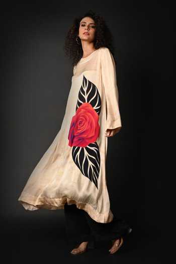 ISADAA BY ROTNA DUTT Cream Satin, Georgette Round Neck Digital Printed Rose Motif Kurta And Pant Set Online at Aza Fashions ISADAA BY ROTNA DUTT_Cream Satin, Georgette Round Neck Digital Printed Rose Motif Kurta And Pant Set _Online_at_Aza_Fashions
