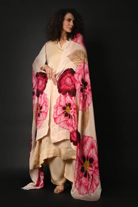 ISADAA BY ROTNA DUTT_White Satin, Georgette, Organza V-neck Digital Printed Kurta, Pant And Dupatta Set _Online_at_Aza_Fashions