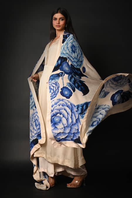 Buy_ISADAA BY ROTNA DUTT_White Satin, Georgette, Organza Split V-neck Kurta Pant Set With Dupatta _Online_at_Aza_Fashions