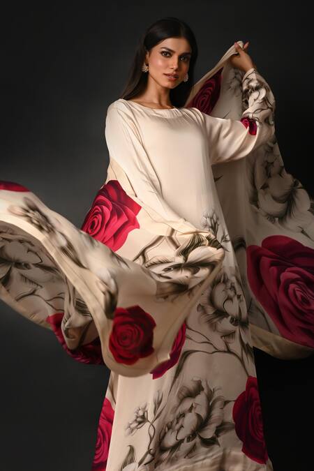 ISADAA BY ROTNA DUTT White Satin, Georgette, Organza Boat Digital Printed Kurta, Pant And Dupatta Set Online at Aza Fashions ISADAA BY ROTNA DUTT_White Satin, Georgette, Organza Boat Digital Printed Kurta, Pant And Dupatta Set _Online_at_Aza_Fashions