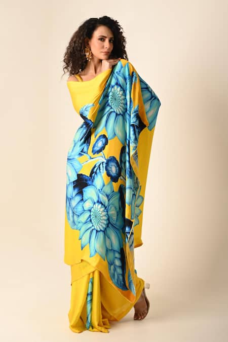 Shop ISADAA BY ROTNA DUTT Yellow Georgette, Satin Digital Floral Printed Saree With Border at Aza Fashions Shop_ISADAA BY ROTNA DUTT_Yellow Georgette, Satin Digital Floral Printed Saree With Border _at_Aza_Fashions