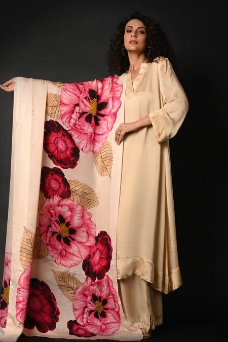 ISADAA BY ROTNA DUTT_Cream Satin, Organza Digital Printed Dupatta _Online_at_Aza_Fashions