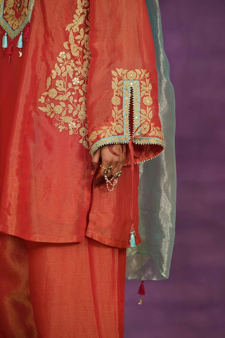 Shop_Jyoti Bansal_Red Tissue Embroidery, Mirrors, Tassels Split V-neck Tilla Dori And Kurta Set _Online_at_Aza_Fashions