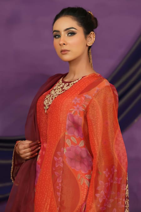 Jyoti Bansal_Red Tissue, Organza Embroidery, Mirrors, Tassels V-neck Printed Kurta Set _Online_at_Aza_Fashions