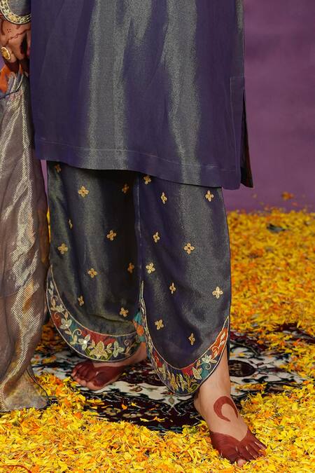 Jyoti Bansal_Purple Tissue Embroidery, Mirrors, Tassels Split V-neck Tilla Dori And Kurta Set _at_Aza_Fashions