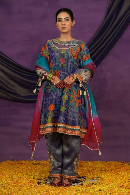 Jyoti Bansal Printed Tissue Kurta Set 