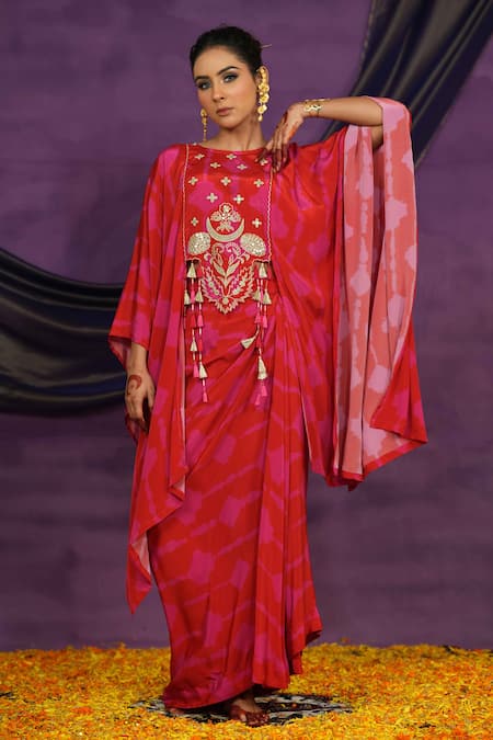 Jyoti Bansal Tilla Dori Embroidered Cape & Skirt Set 