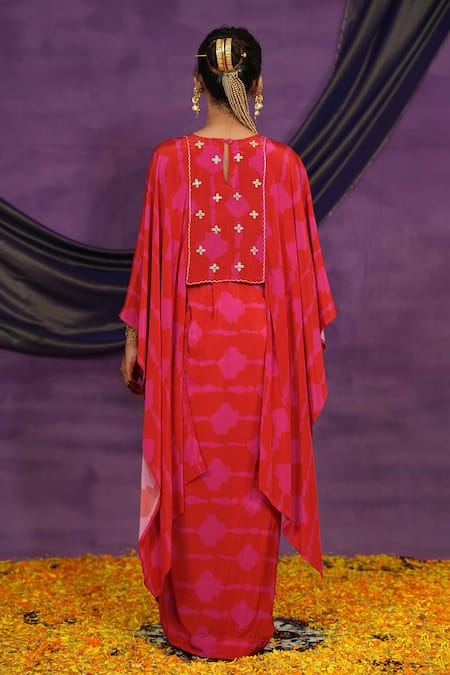 Jyoti Bansal Tilla Dori Embroidered Cape & Skirt Set 