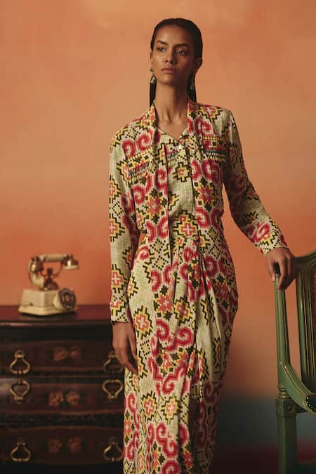 Pooja Rajgarhia Gupta Red Crepe Crystals Collared Tara Ikat Pattern Tie Shirt 