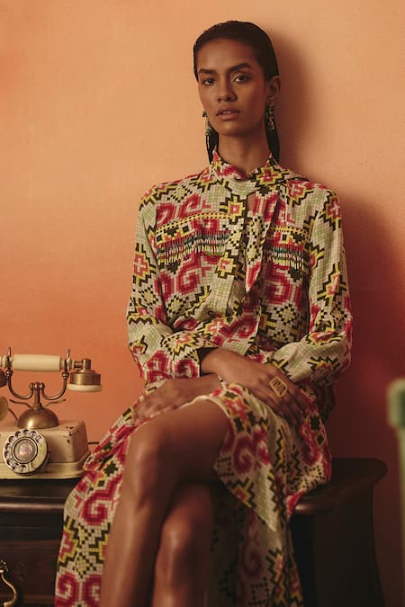 Shop_Pooja Rajgarhia Gupta_Red Crepe Crystals Collared Tara Ikat Pattern Tie Shirt _Online_at_Aza_Fashions