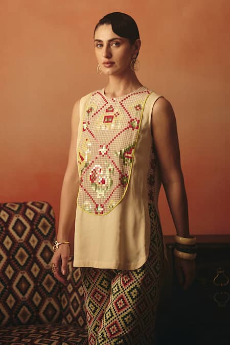 Buy_Pooja Rajgarhia Gupta_Beige Crepe, Georgette Sequins Tota Maina Ikat Pattern Top And Trouser Co-ord Set _Online_at_Aza_Fashions