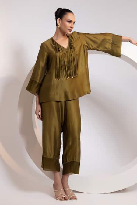 Oshi By Shikha Tassel Work Top With Pant 