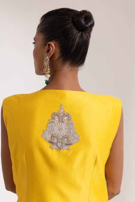 Oshi By Shikha_Off White Silk Embroidery, Beads, Metallic Zardozi Waistcoat And Draped Skirt _at_Aza_Fashions