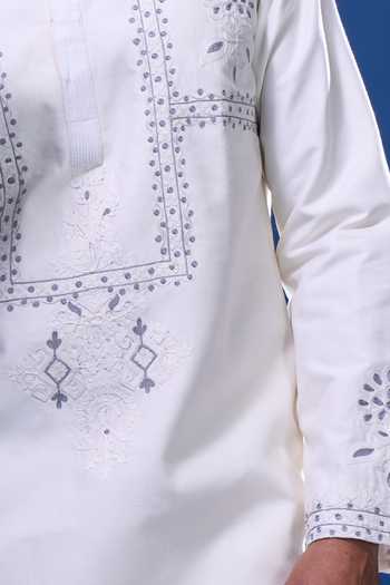 Arihant Rai Sinha Off White Silk Embroidery Floret Kurta Pant Set at Aza Fashions Arihant Rai Sinha_Off White Silk Embroidery Floret Kurta Pant Set _at_Aza_Fashions