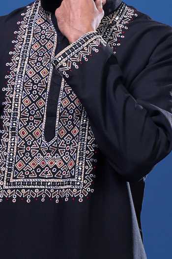 Buy Arihant Rai Sinha Black Silk Embroidery Geometric Kurta Pant Set Online at Aza Fashions Buy_Arihant Rai Sinha_Black Silk Embroidery Geometric Kurta Pant Set _Online_at_Aza_Fashions