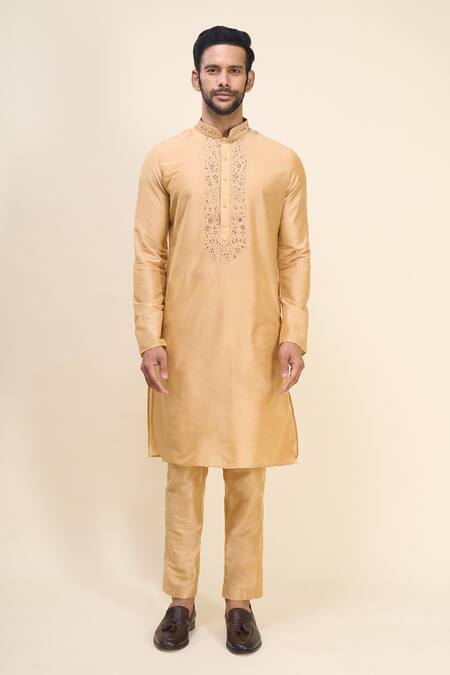 Arihant Rai Sinha_Wine Silk Embroidery Floral Bundi Kurta Set _Online_at_Aza_Fashions