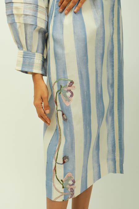 Shop_OFRIDA_Sky Blue Poplin Embroidery Collared Bloomist Striped Floral Dress 