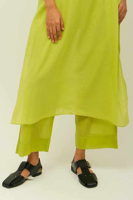OFRIDA Green Cotton Tropica Pant Online at Aza Fashions OFRIDA_Green Cotton Tropica Pant _Online_at_Aza_Fashions