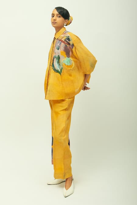 OFRIDA Sol Dobby Pleated & Abstract Print Shirt 