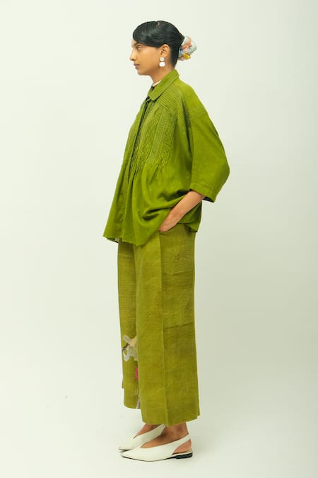 OFRIDA_Green Jacquard, Doriya Collared Dusk Leaf Pleated Top And Floral Pant Set _Online_at_Aza_Fashions
