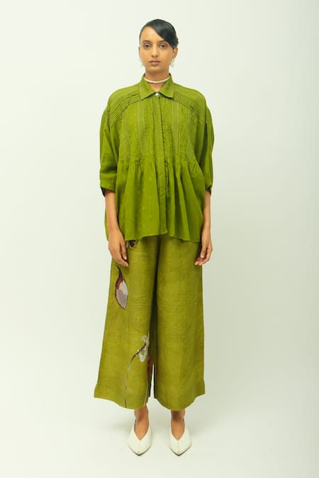 Buy_OFRIDA_Green Jacquard, Doriya Collared Dusk Leaf Pleated Top And Floral Pant Set _Online_at_Aza_Fashions
