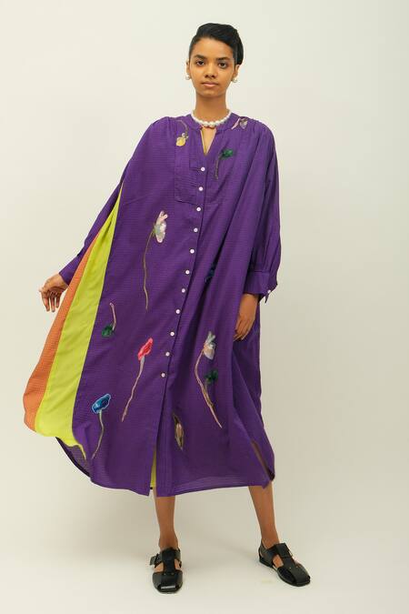 OFRIDA_Purple Embroidery Split V-neck Thistle Floral Sushi Checks Kurta And Pant _Online_at_Aza_Fashions