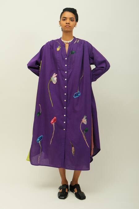 OFRIDA_Purple Embroidery Split V-neck Thistle Floral Sushi Checks Kurta And Pant _at_Aza_Fashions