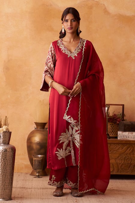 Neitri Maroon Silk, Georgette Embroidery, Beads, Zari Kanak Kurta Pant And Dupatta Set 