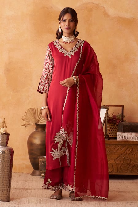 Neitri_Maroon , Georgette, Organza Embroidery, Beads, Zari Kanak Kurta Set _Online_at_Aza_Fashions