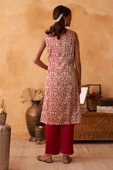 Neitri Ketaki Embroidered Kurta & Pant Set 