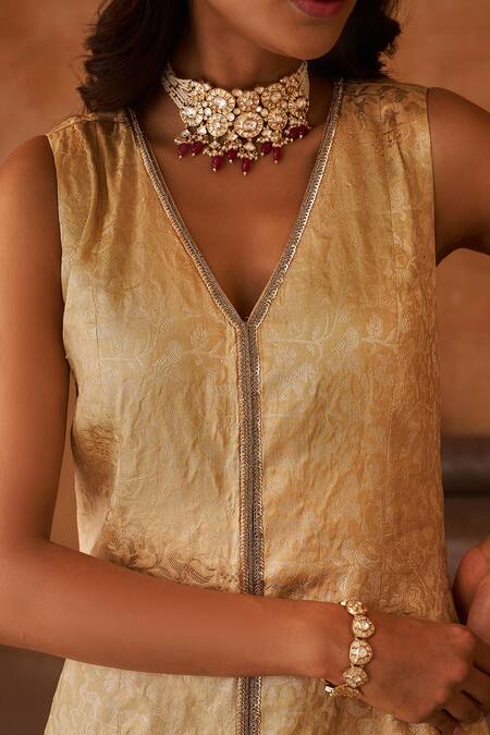 Buy_Neitri_Ivory Silk, Brocade, Georgette, Shantoon Embroidery, Amaltas Kurta And Pant Set _Online_at_Aza_Fashions