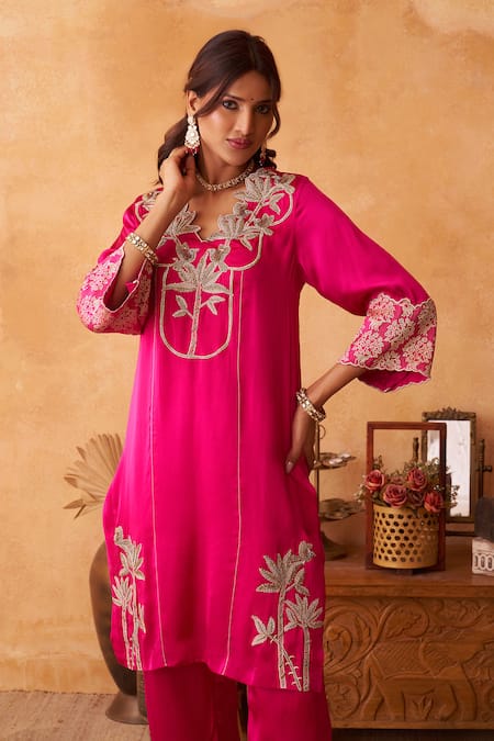 Buy_Neitri_Fuchsia Silk, Georgette Embroidery V-neck Raatrani Kurta And Pant Set _Online_at_Aza_Fashions