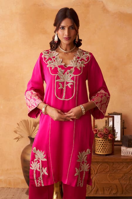 Shop_Neitri_Fuchsia Silk, Georgette Embroidery V-neck Raatrani Kurta And Pant Set _Online_at_Aza_Fashions